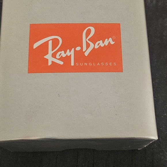 Ray-Ban Other - Ray-Ban Black Folding Wayfarer Case